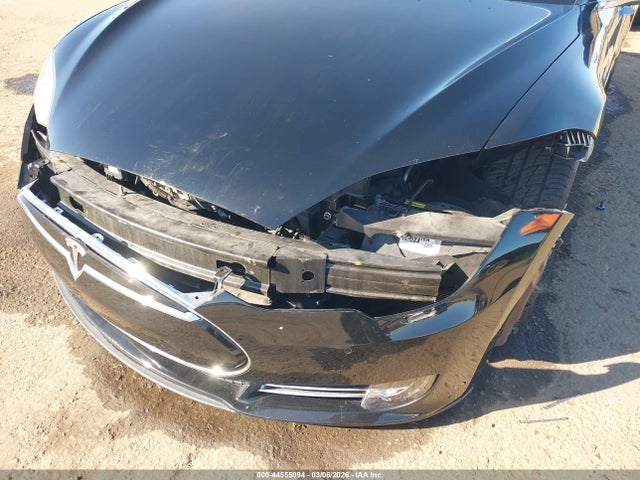 2015 TESLA MODEL S 5YJSA1E46FF115106 Photo 5