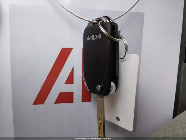 KNDJ23AU0P7840833 KIA SOUL LX