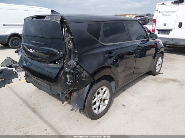 KNDJ23AU0P7840833 KIA SOUL LX
