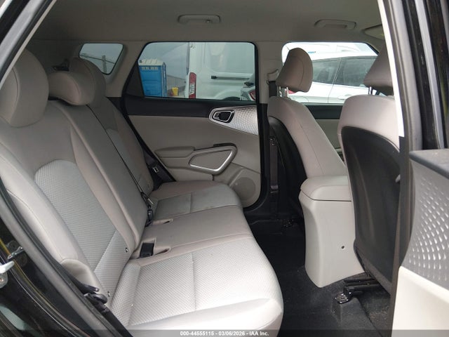 KNDJ23AU0P7840833 KIA SOUL LX
