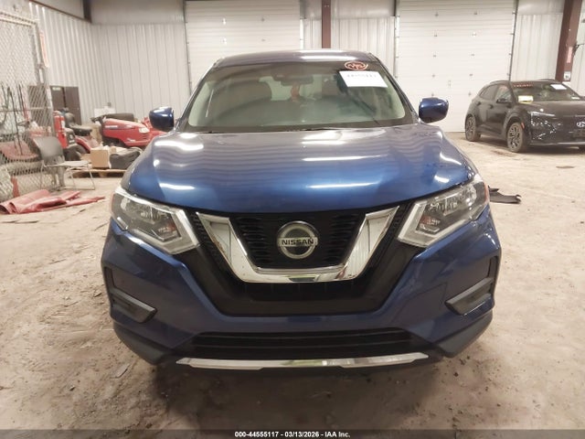 44555117 :رقم المزاد ، JN8AT2MT6LW011098 vin ، 2020 Nissan Rogue S Fwd مزاد بيع