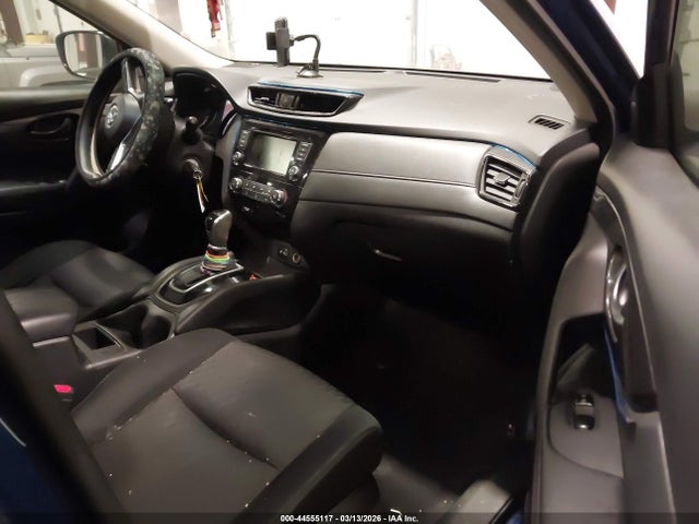 44555117 :رقم المزاد ، JN8AT2MT6LW011098 vin ، 2020 Nissan Rogue S Fwd مزاد بيع
