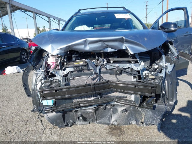 Toyota Corolla Cross Xle 2025 7MUDAAAG2SV150407 Image 6