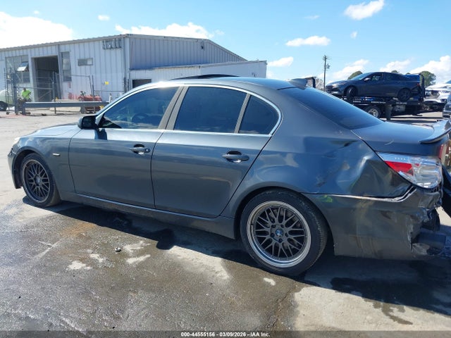 44555156 :رقم المزاد ، WBANU53589C118725 vin ، 2009 Bmw 528i مزاد بيع