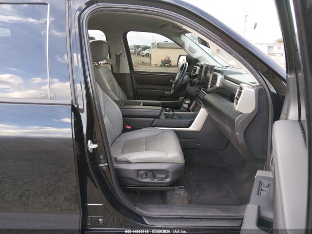 5TFLA5EC0NX007605 Toyota Tundra Sr5