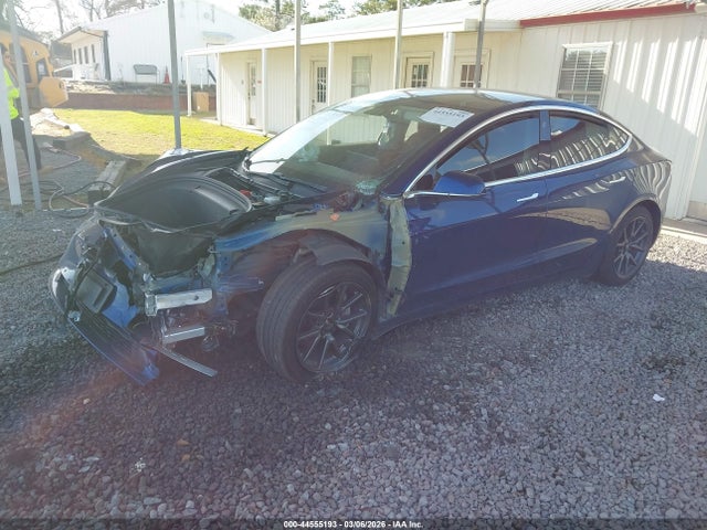 Tesla Model 3 Long Range/performance 2019 5YJ3E1EB7KF452689 Image 2