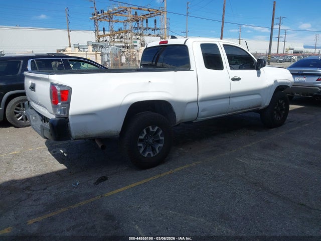 5TFRX5GN8HX084315 Toyota Tacoma Sr