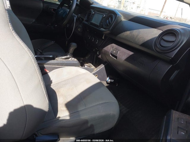 5TFRX5GN8HX084315 Toyota Tacoma Sr