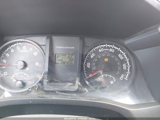5TFRX5GN8HX084315 Toyota Tacoma Sr