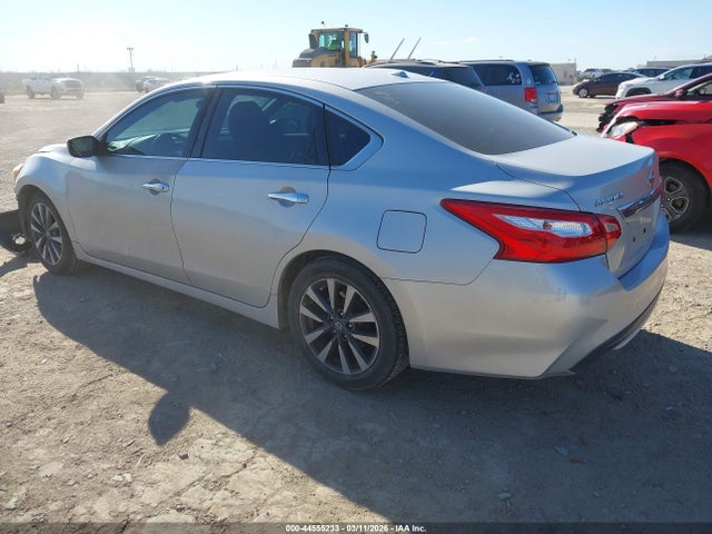 1N4AL3APXHC251472 Nissan Altima 2.5 Sv