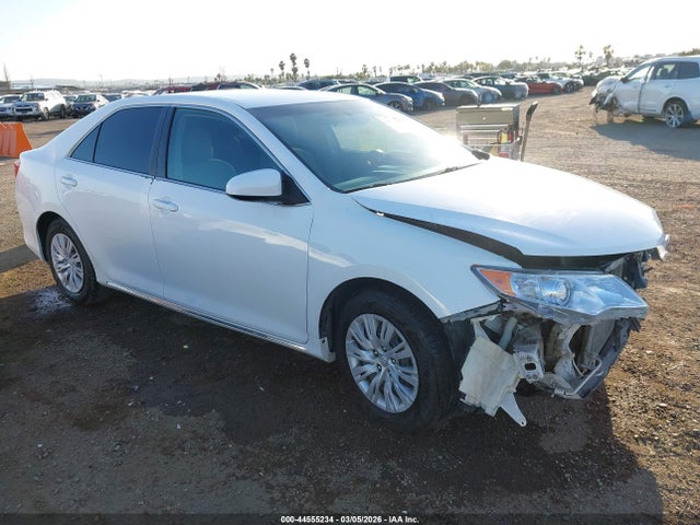 Toyota CAMRY LE 2014 4T4BF1FK9ER405491 головне зображення