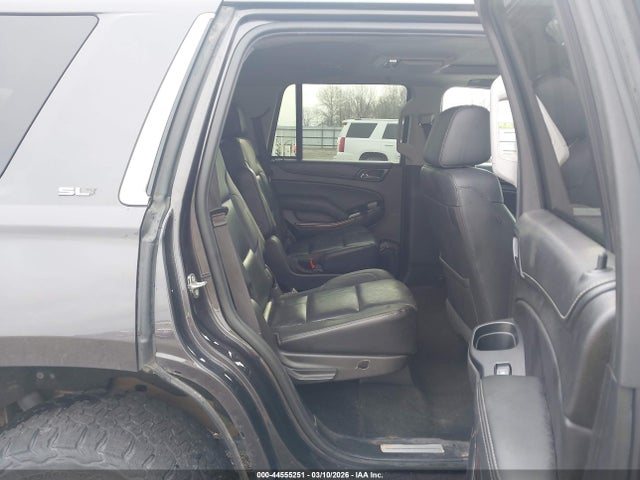 44555251 :رقم المزاد ، 1GKS1BKC9JR223132 vin ، 2018 Gmc Yukon Slt مزاد بيع