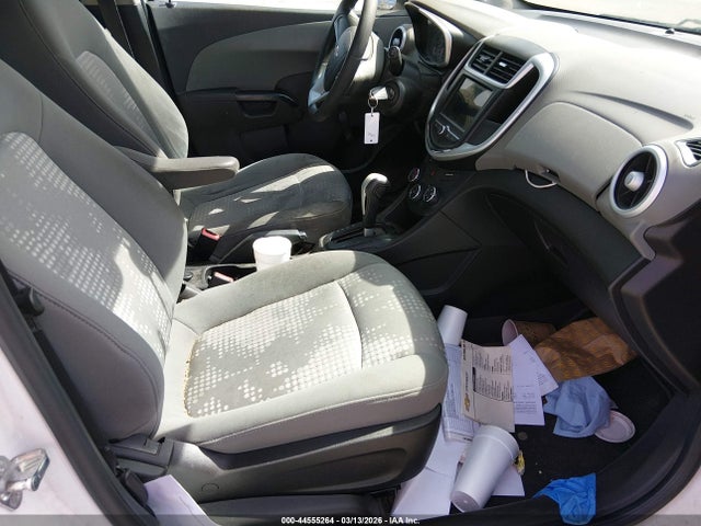 1G1JG6SB2K4142646 Chevrolet Sonic Lt Auto