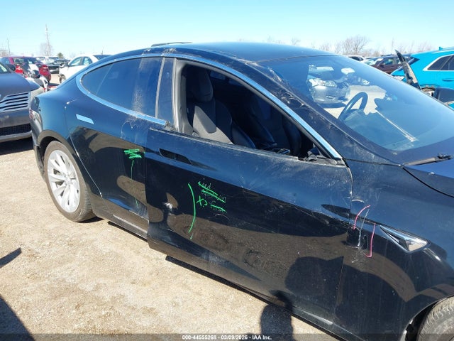 Aukcja sprzedaży 2018 Tesla Model S 100d/75d/p100d, vin: 5YJSA1E20JF297599, numer aukcji: 44555268