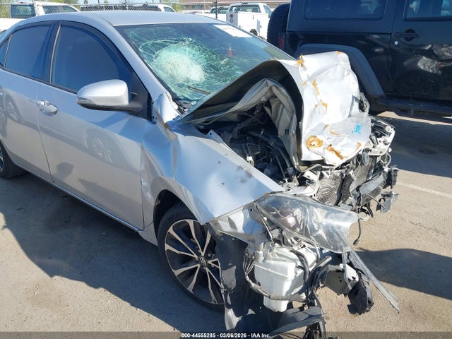 2017 Toyota Corolla Se მანქანა იყიდება აუქციონზე, vin: 5YFBURHE6HP700138, აუქციონის ნომერი: 44555285
