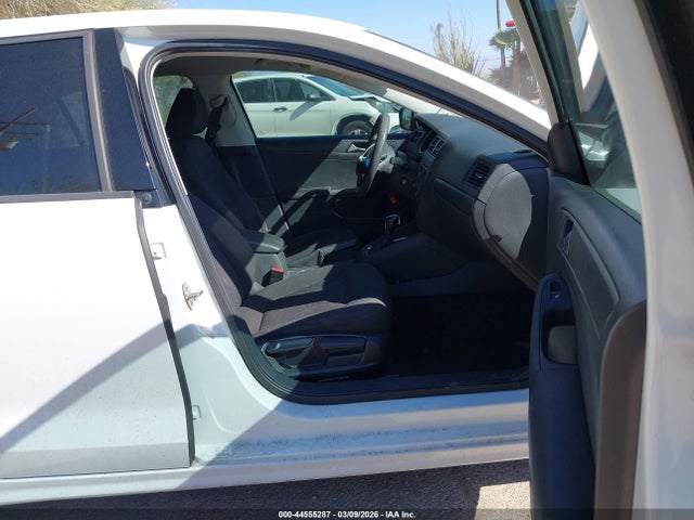 3VW2K7AJ7FM400269 Volkswagen Jetta 2.0l S