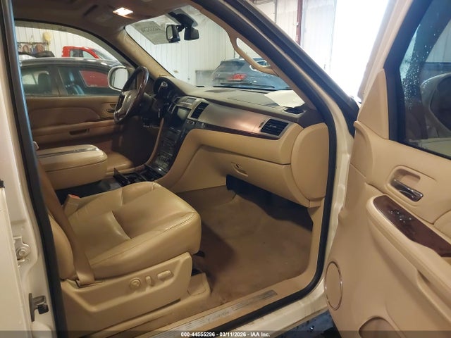 2009 CADILLAC ESCALADE ESV 1GYFK26259R294037 Photo 4