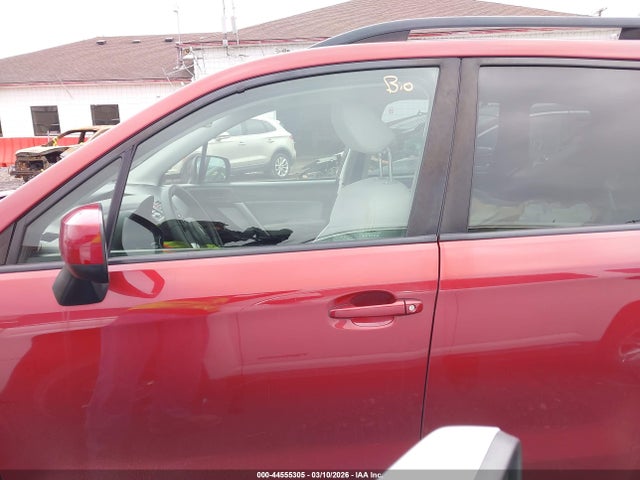 44555305 :رقم المزاد ، JF2SJAEC2JH477208 vin ، 2018 Subaru Forester 2.5i Premium مزاد بيع