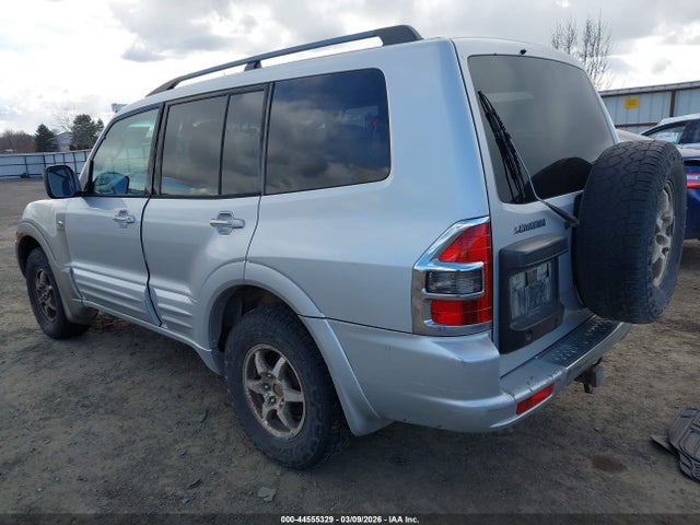 2001 MITSUBISHI MONTERO JA4MW51RX1J014018 Photo 2