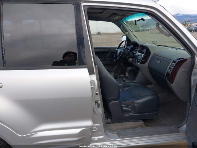 2001 MITSUBISHI MONTERO JA4MW51RX1J014018 Photo 4