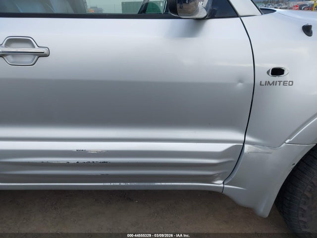 2001 MITSUBISHI MONTERO JA4MW51RX1J014018 Photo 5