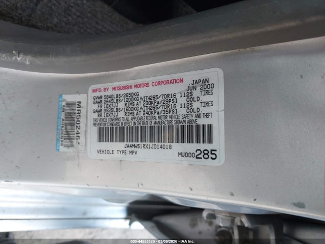 2001 MITSUBISHI MONTERO JA4MW51RX1J014018 Photo 8