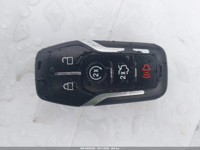 2FMPK4K81GBB11809 Ford Edge Titanium