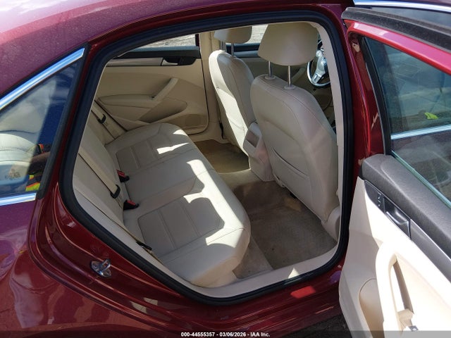 Продаж на аукціоні авто 2015 Volkswagen Passat 1.8t Limited Edition, vin: 1VWAT7A30FC121287, номер лоту: 44555357