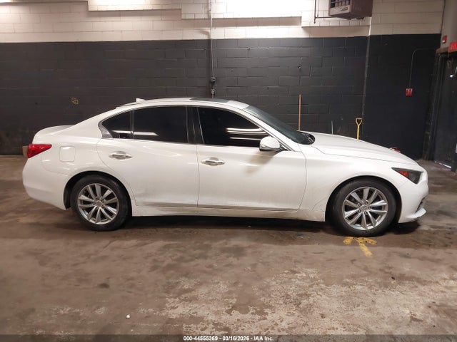 44555369 :رقم المزاد ، JN1BV7AR2FM401604 vin ، 2015 Infiniti Q50 Premium مزاد بيع