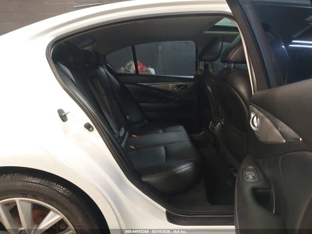 44555369 :رقم المزاد ، JN1BV7AR2FM401604 vin ، 2015 Infiniti Q50 Premium مزاد بيع