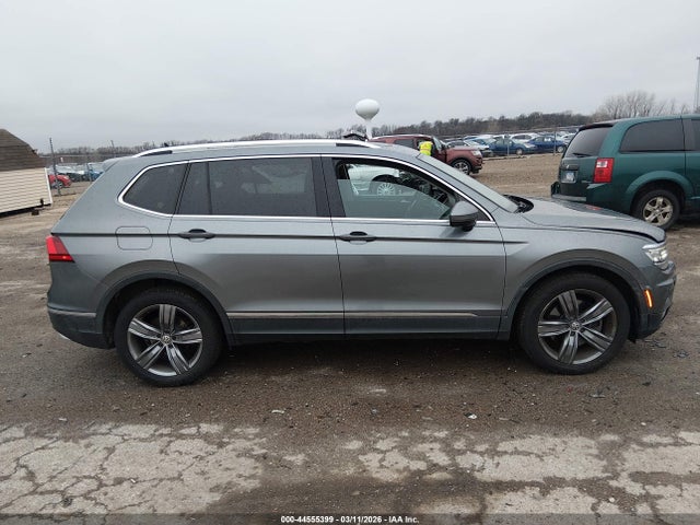 2018 Volkswagen Tiguan 2.0t Sel Premium მანქანა იყიდება აუქციონზე, vin: 3VV4B7AX6JM132423, აუქციონის ნომერი: 44555399