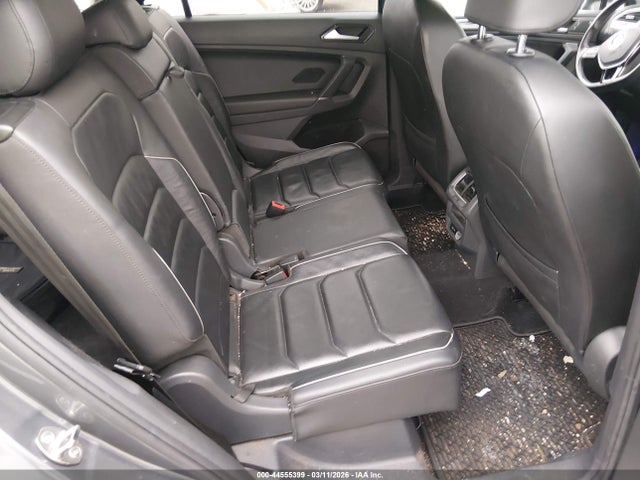 2018 Volkswagen Tiguan 2.0t Sel Premium მანქანა იყიდება აუქციონზე, vin: 3VV4B7AX6JM132423, აუქციონის ნომერი: 44555399
