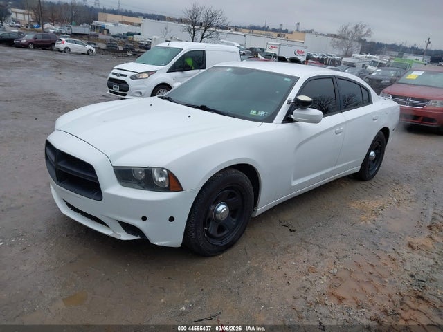 Dodge Charger Police 2014 2C3CDXAT0EH367779 Image 2