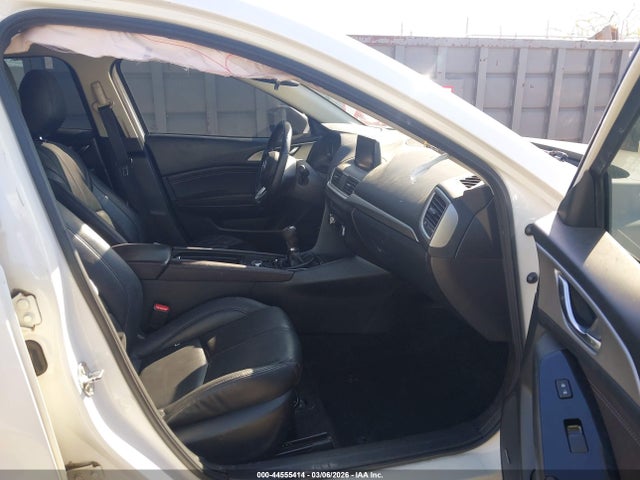 3MZBN1L39JM270409 Mazda Mazda3 Touring