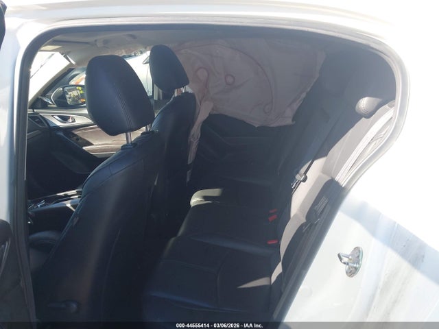 3MZBN1L39JM270409 Mazda Mazda3 Touring