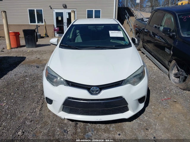 44555424 :رقم المزاد ، 2T1BURHE1FC333792 vin ، 2015 Toyota Corolla Le مزاد بيع