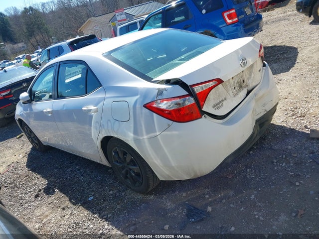 44555424 :رقم المزاد ، 2T1BURHE1FC333792 vin ، 2015 Toyota Corolla Le مزاد بيع