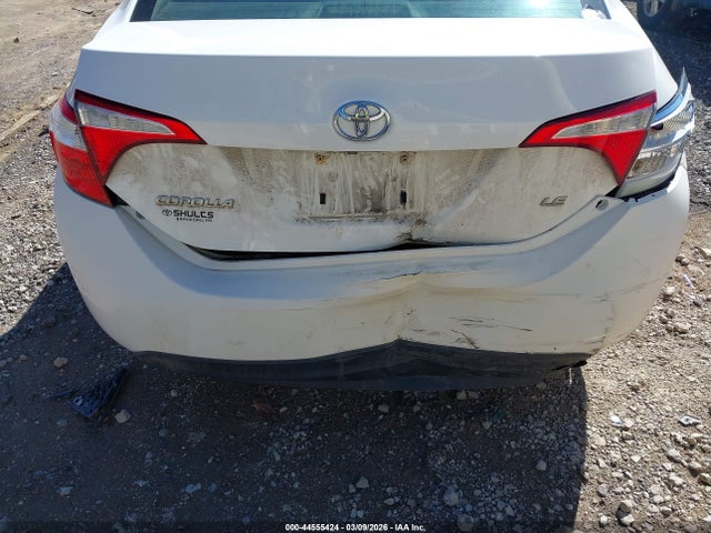 44555424 :رقم المزاد ، 2T1BURHE1FC333792 vin ، 2015 Toyota Corolla Le مزاد بيع