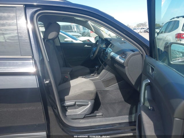 2020 Volkswagen Tiguan 2.0t S მანქანა იყიდება აუქციონზე, vin: 3VV1B7AX5LM100178, აუქციონის ნომერი: 44555456