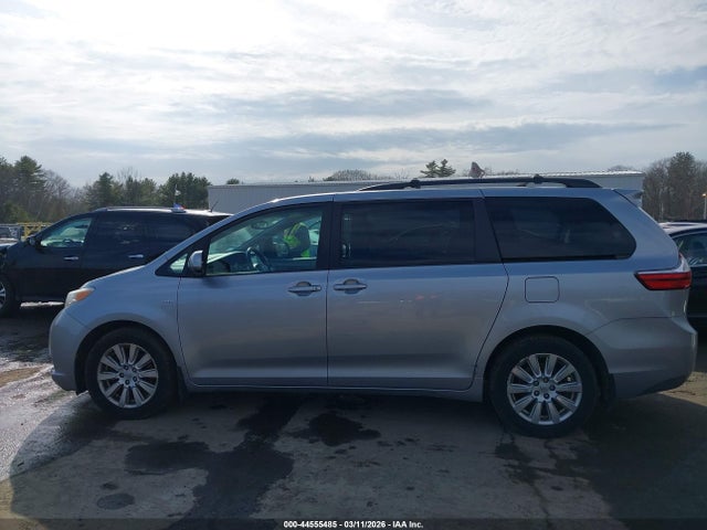 Toyota Sienna Le 7 Passenger 2017 5TDJZ3DC1HS156993 Image 14