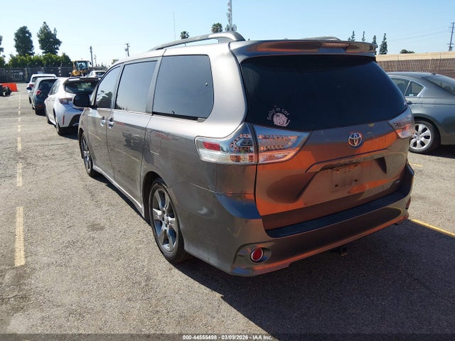 Toyota Sienna Se 8 Passenger 2015 5TDXK3DC9FS614792 Image 3