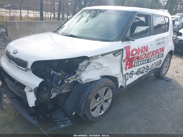 44555524 :رقم المزاد ، KNDJN2A20F7809080 vin ، 2015 Kia Soul مزاد بيع