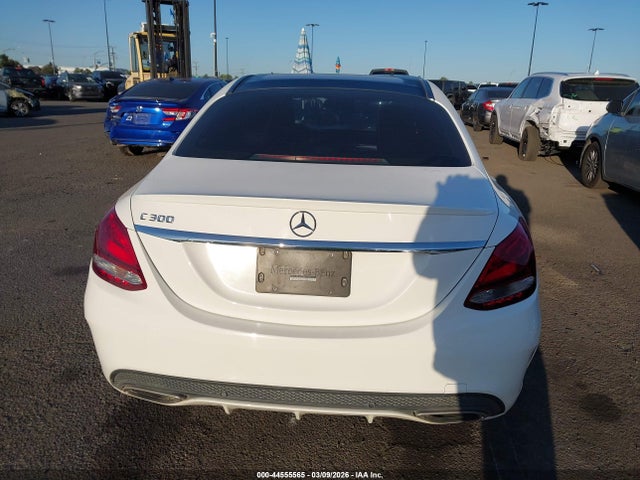 55SWF4JB7GU150911 Mercedes-Benz C 300 Sport