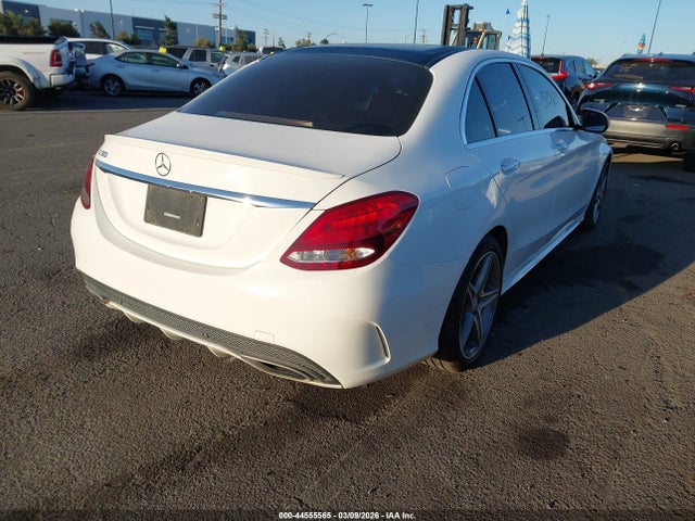 55SWF4JB7GU150911 Mercedes-Benz C 300 Sport