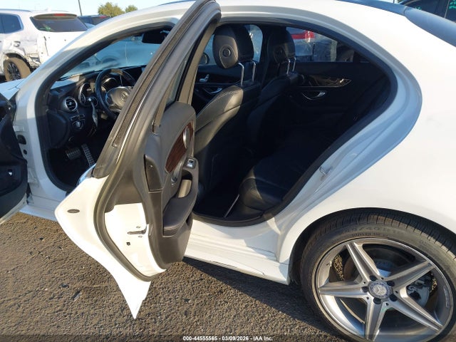 55SWF4JB7GU150911 Mercedes-Benz C 300 Sport