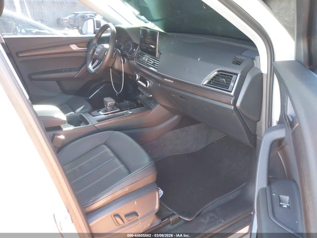 WA1ABAFY4R2144826 Audi Q5 Premium 40 Tfsi Quattro S Tronic