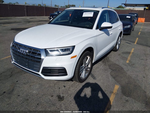 WA1BNAFY4J2050459 Audi Q5 2.0t Premium/2.0t Tech Premium