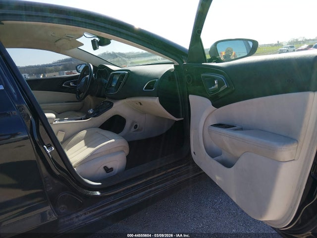 Продаж на аукціоні авто 2016 Chrysler 200 C, vin: 1C3CCCEG6GN118311, номер лоту: 44555604