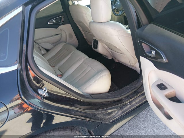 Продаж на аукціоні авто 2016 Chrysler 200 C, vin: 1C3CCCEG6GN118311, номер лоту: 44555604