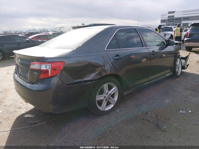 44555614 :رقم المزاد ، 4T1BF1FK9DU277293 vin ، 2013 Toyota Camry Se مزاد بيع